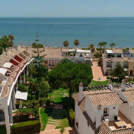 House With Sea And Mountain Views On The Beach, Bahia De Holiday home