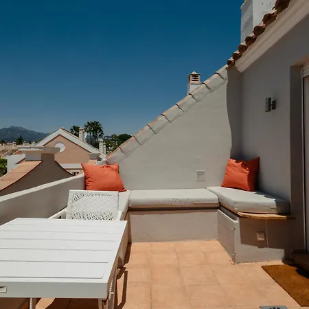 House With Sea And Mountain Views On The Beach, Bahia De Holiday home Marbella
