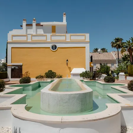Holiday home House With Sea And Mountain Views On The Beach, Bahia De